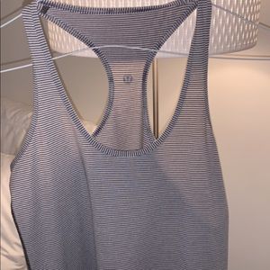 lululemon tank top!